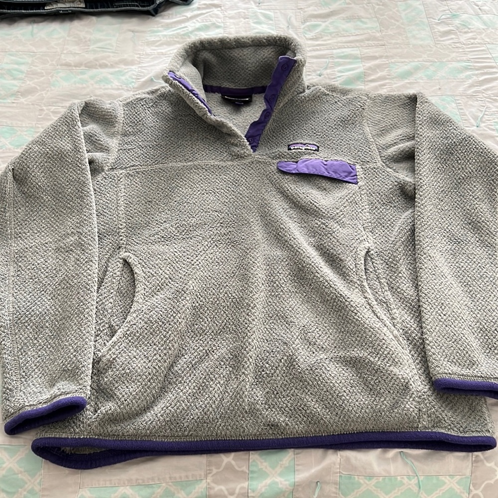 Patagonia medium sweater